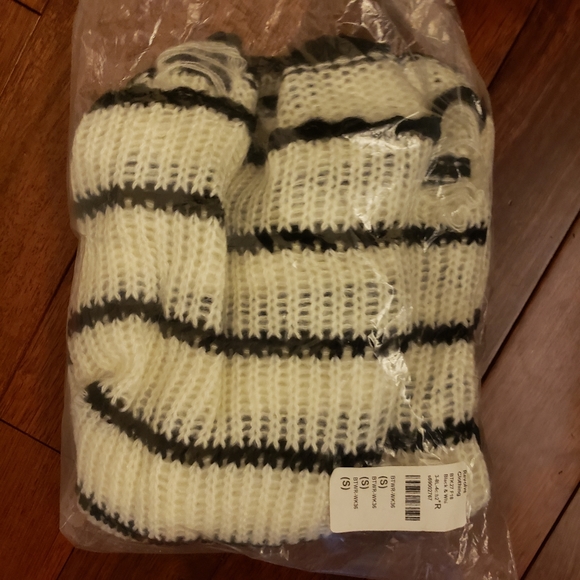 Superdown Eden Striped Sweater - Picture 4 of 5